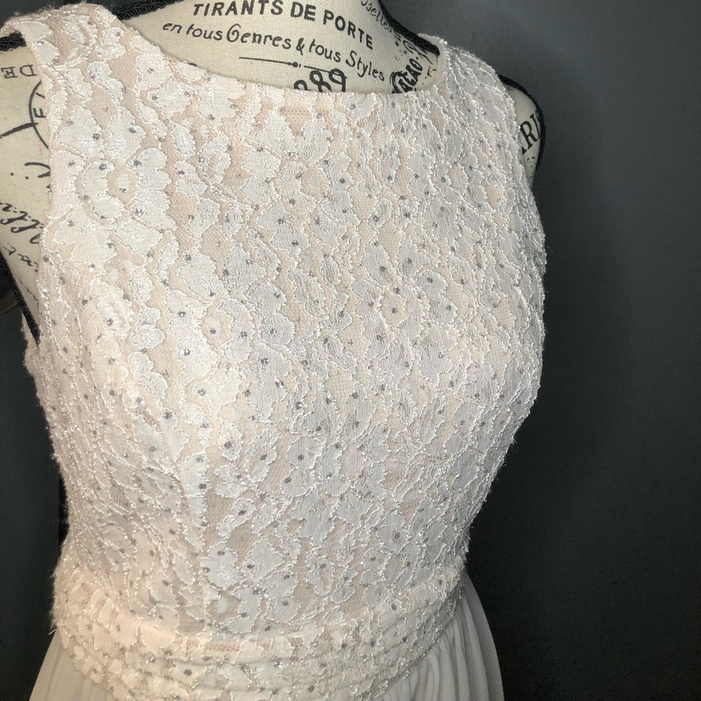 Beautiful light pink knee length flowly dress